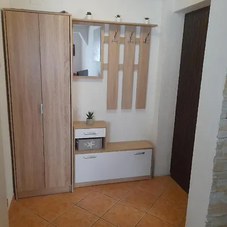 Apartment Maja *